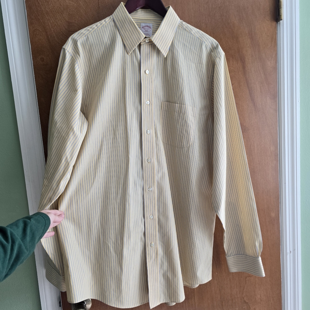 Brooks Brothers 346 Mens Yellow/striped 16 1/2-6/7  L/S Button Down Shirt